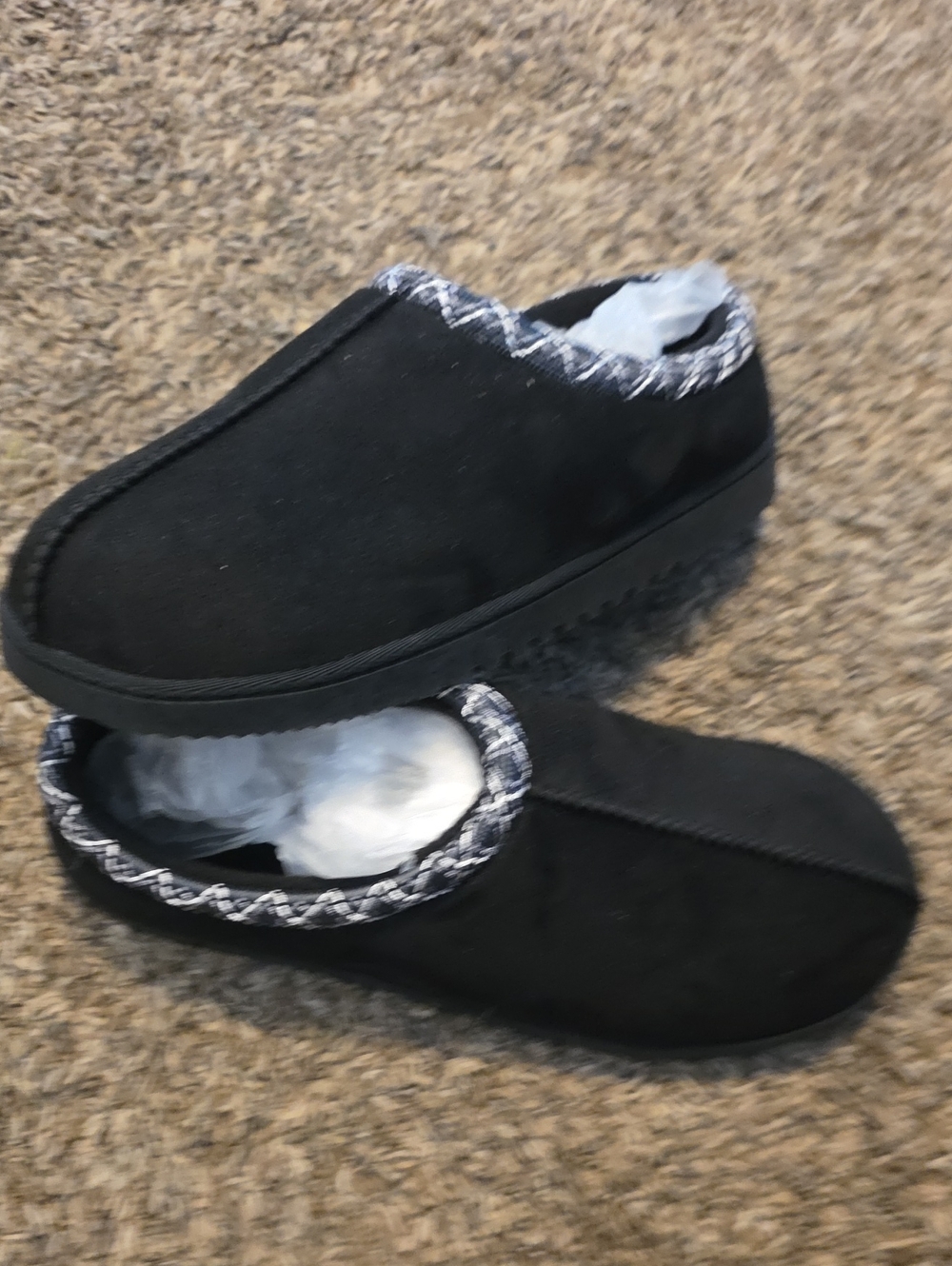 Black Slip-On Cozy Slippers with Patterned Trim